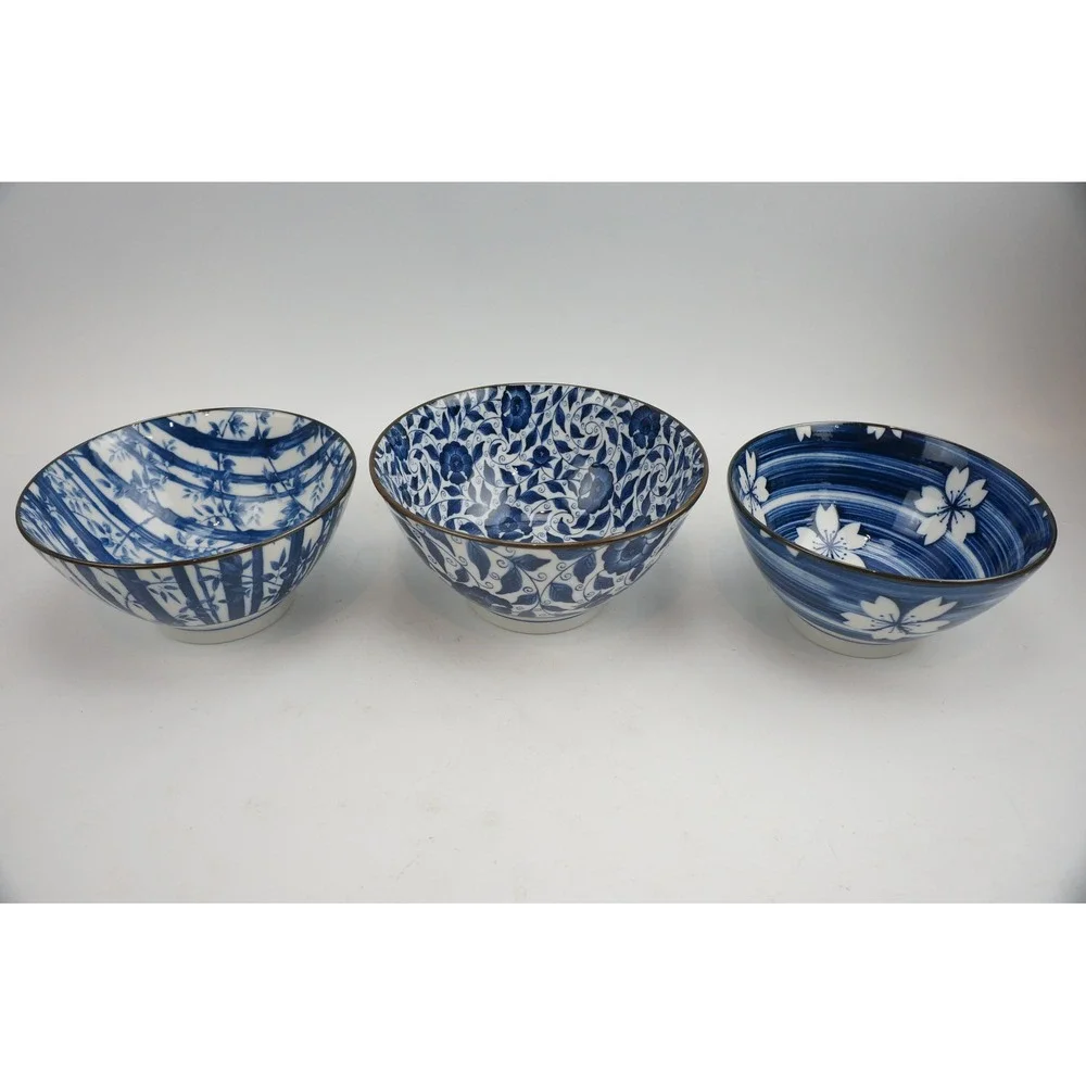 Seidou Japanese Ceramic Bowls Set of 3 Blue White Floral Bamboo Excellent